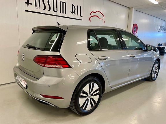 Volkswagen e-Golf VII 9 of 30