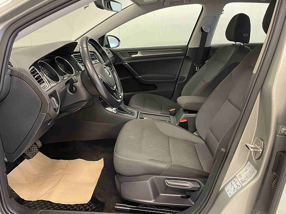 Volkswagen e-Golf VII 30 of 30