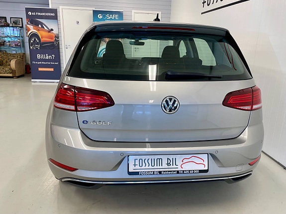 Volkswagen e-Golf VII 17 of 30