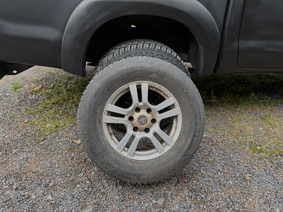 Toyota HiLux 19 of 19