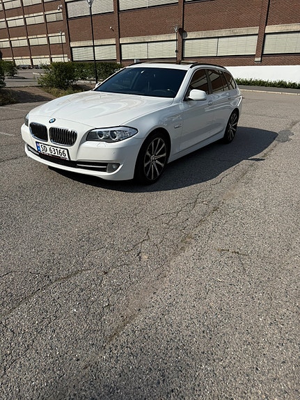 BMW 520d 3 of 30