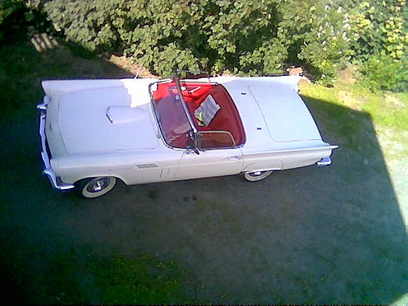 Ford Thunderbird 17 of 24