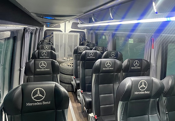 Mercedes-Benz Sprinter 519 11 of 18