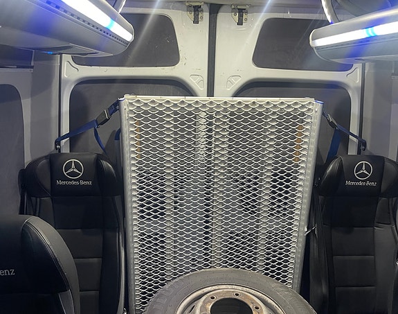 Mercedes-Benz Sprinter 519 13 of 18