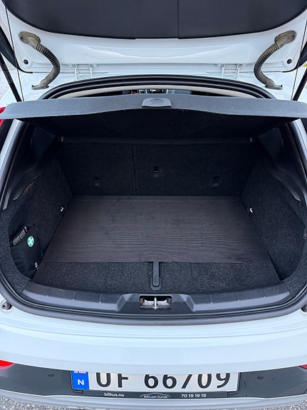 Volvo V40 Cross Country 6 of 24