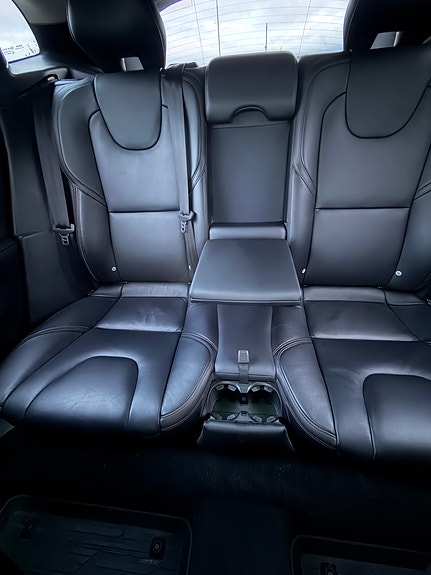 Volvo V40 Cross Country 17 of 24