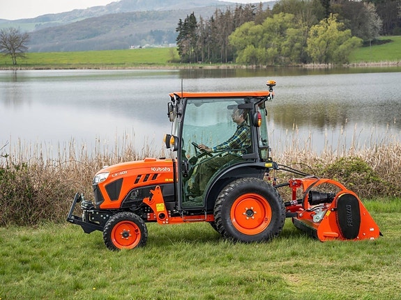 Kubota LX-401 6 of 24