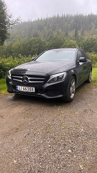 Mercedes-Benz C350 e 2 of 10