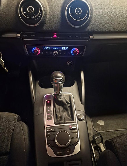 Audi A3 8 of 18