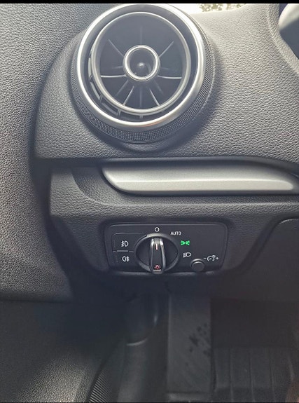 Audi A3 4 of 18