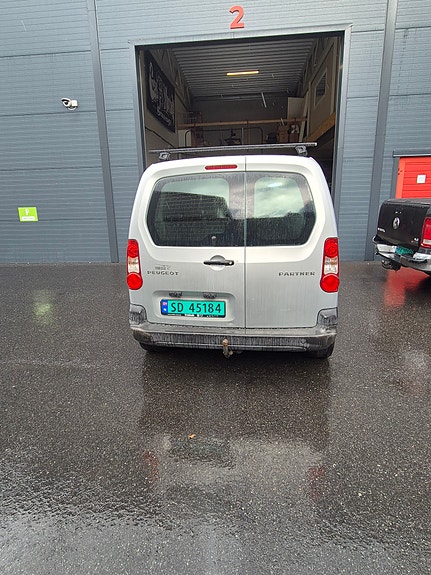 Peugeot Partner 4 of 8