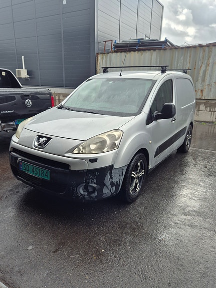 Peugeot Partner 3 of 8