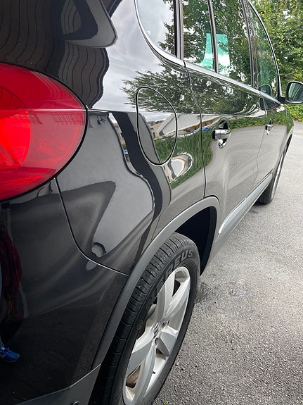 Volkswagen Tiguan 5 of 12