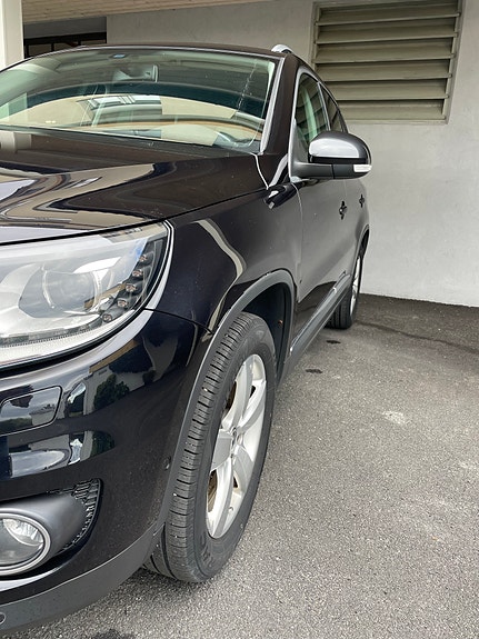 Volkswagen Tiguan 4 of 12