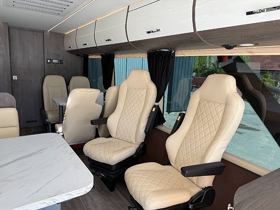 Setra S 411 HD. HIGH-END Camper! 12 of 30