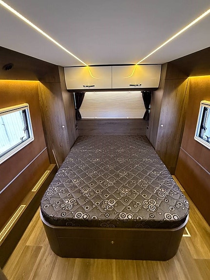 Setra S 411 HD. HIGH-END Camper! 25 of 30