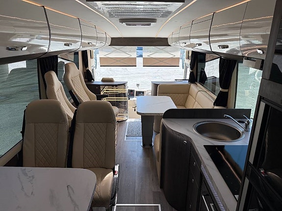 Setra S 411 HD. HIGH-END Camper! 30 of 30