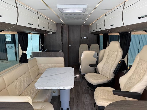Setra S 411 HD. HIGH-END Camper! 2 of 30