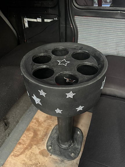Toyota HiAce 4 of 9
