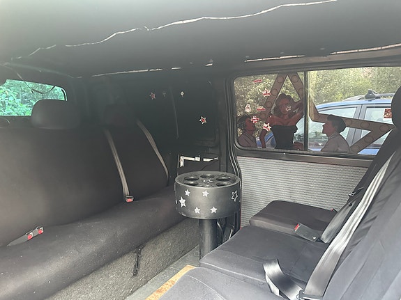Toyota HiAce 3 of 9
