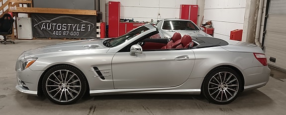 Mercedes-Benz SL550 15 of 30