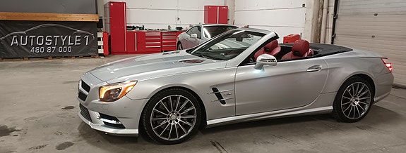 Mercedes-Benz SL550 14 of 30