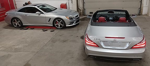 Mercedes-Benz SL550 11 of 30