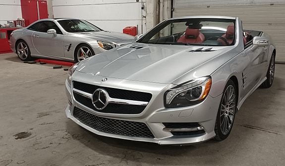 Mercedes-Benz SL550 16 of 30