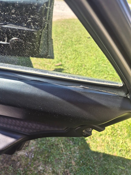Mercedes-Benz 190 E 11 of 15
