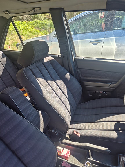 Mercedes-Benz 190 E 8 of 15