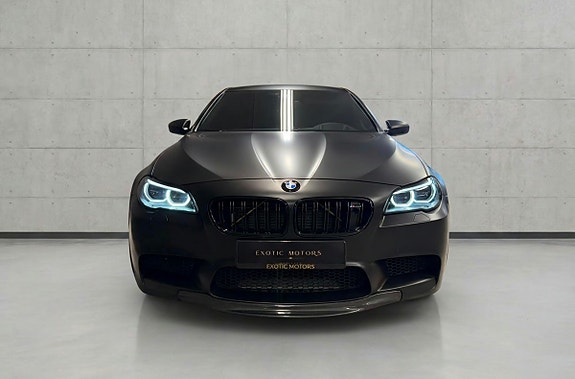 BMW M5 3 of 30