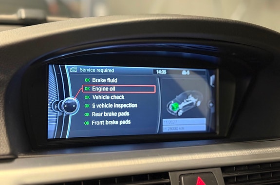 BMW 335i 21 of 27