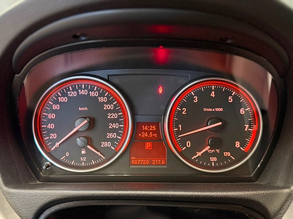 BMW 335i 17 of 27