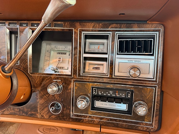 Lincoln Continental 30 of 30