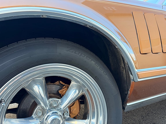 Lincoln Continental 18 of 30