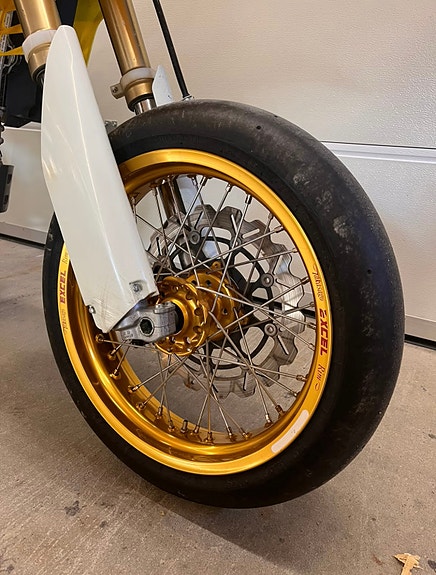 Suzuki RMZ 450 7 of 16