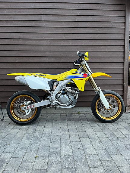 Suzuki RMZ 450 6 of 16