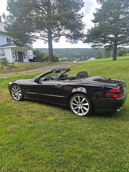 Mercedes-Benz SL500 18 of 20
