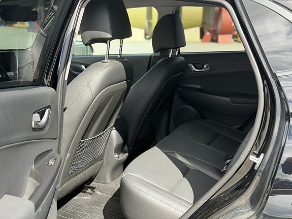 Hyundai Kona 9 of 12