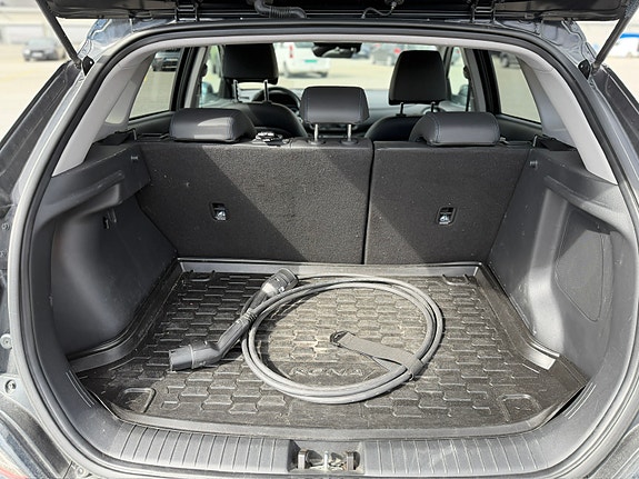 Hyundai Kona 12 of 12