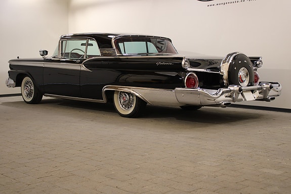 Ford Andre 4 of 30