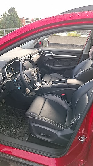 MG ZS EV 8 of 22
