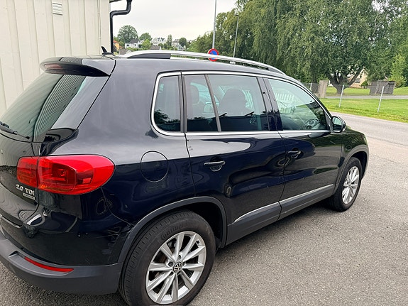 Volkswagen Tiguan 4 of 9