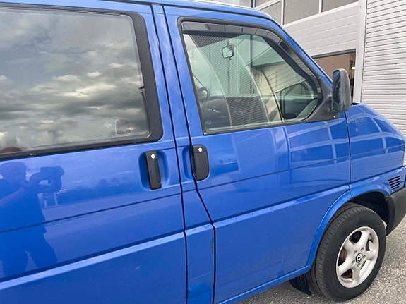 Volkswagen Caravelle 18 of 25
