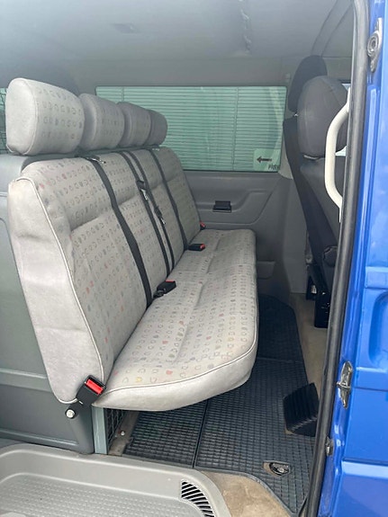 Volkswagen Caravelle 19 of 25