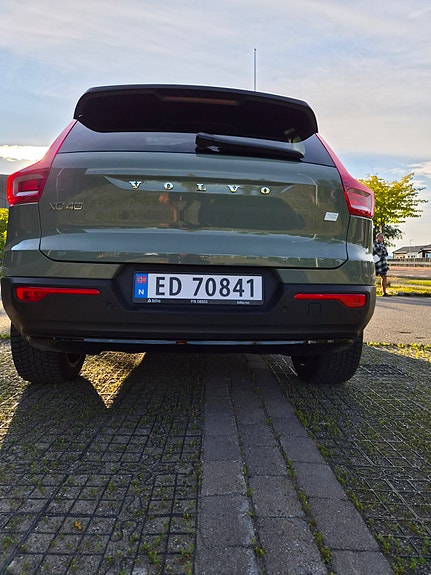 Volvo XC40 4 of 18