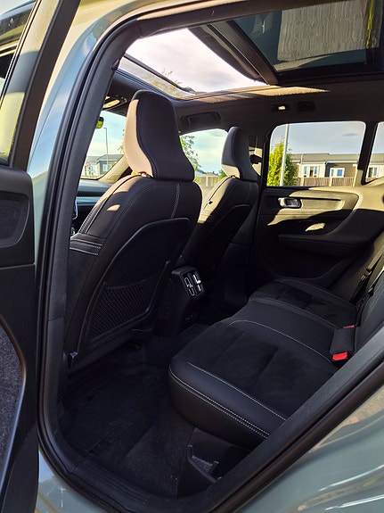 Volvo XC40 10 of 18