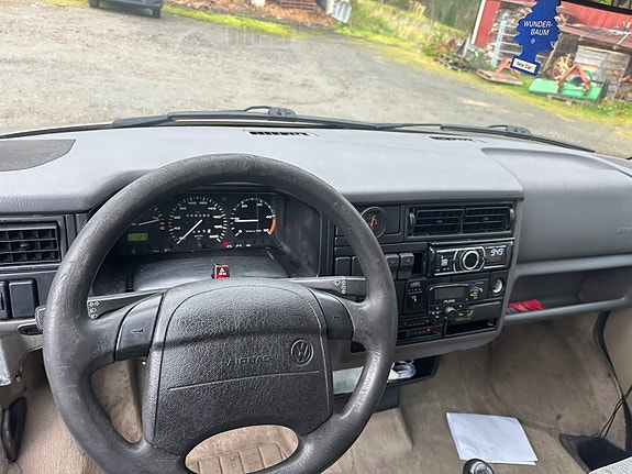 Volkswagen Caravelle 20 of 25