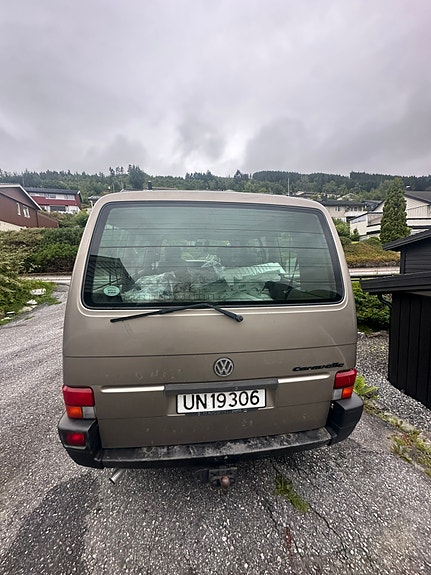 Volkswagen Caravelle 9 of 25