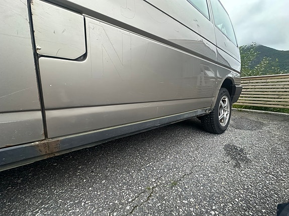 Volkswagen Caravelle 14 of 25